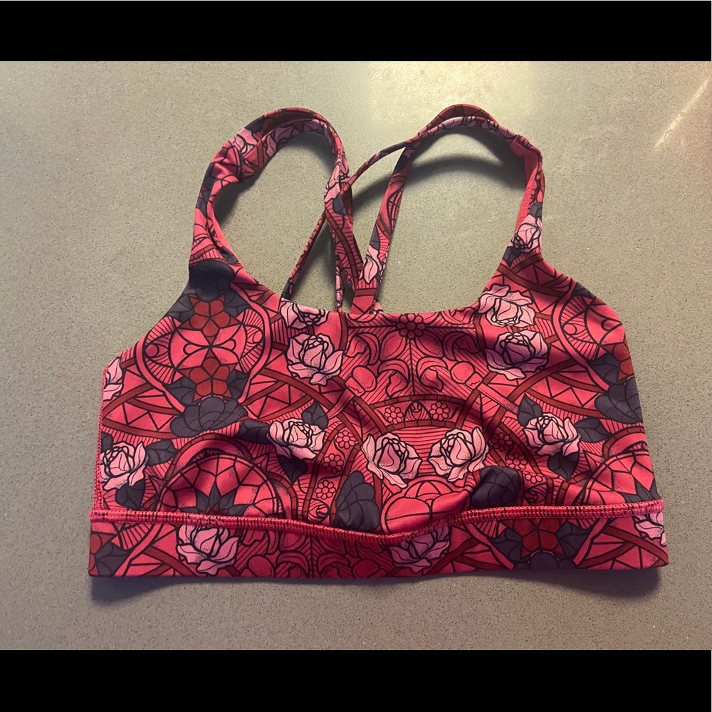Lululemon size 4 sports bra